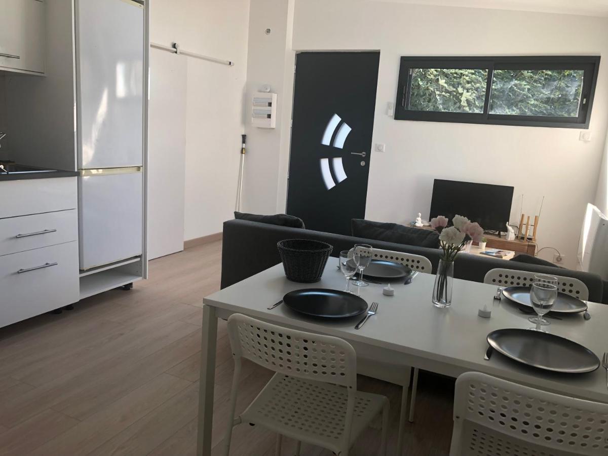 Appartement Paisible Proche Centre Ville Bron Buitenkant foto
