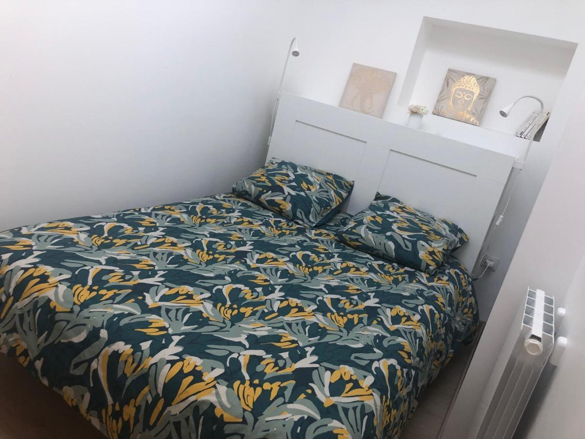 Appartement Paisible Proche Centre Ville Bron Buitenkant foto