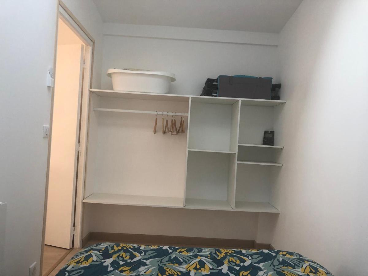 Appartement Paisible Proche Centre Ville Bron Buitenkant foto